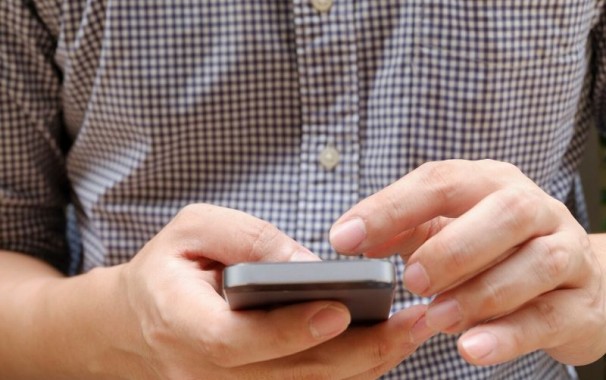 Atendimento pelo WhatsApp amplia e passa a funcionar 24 horas